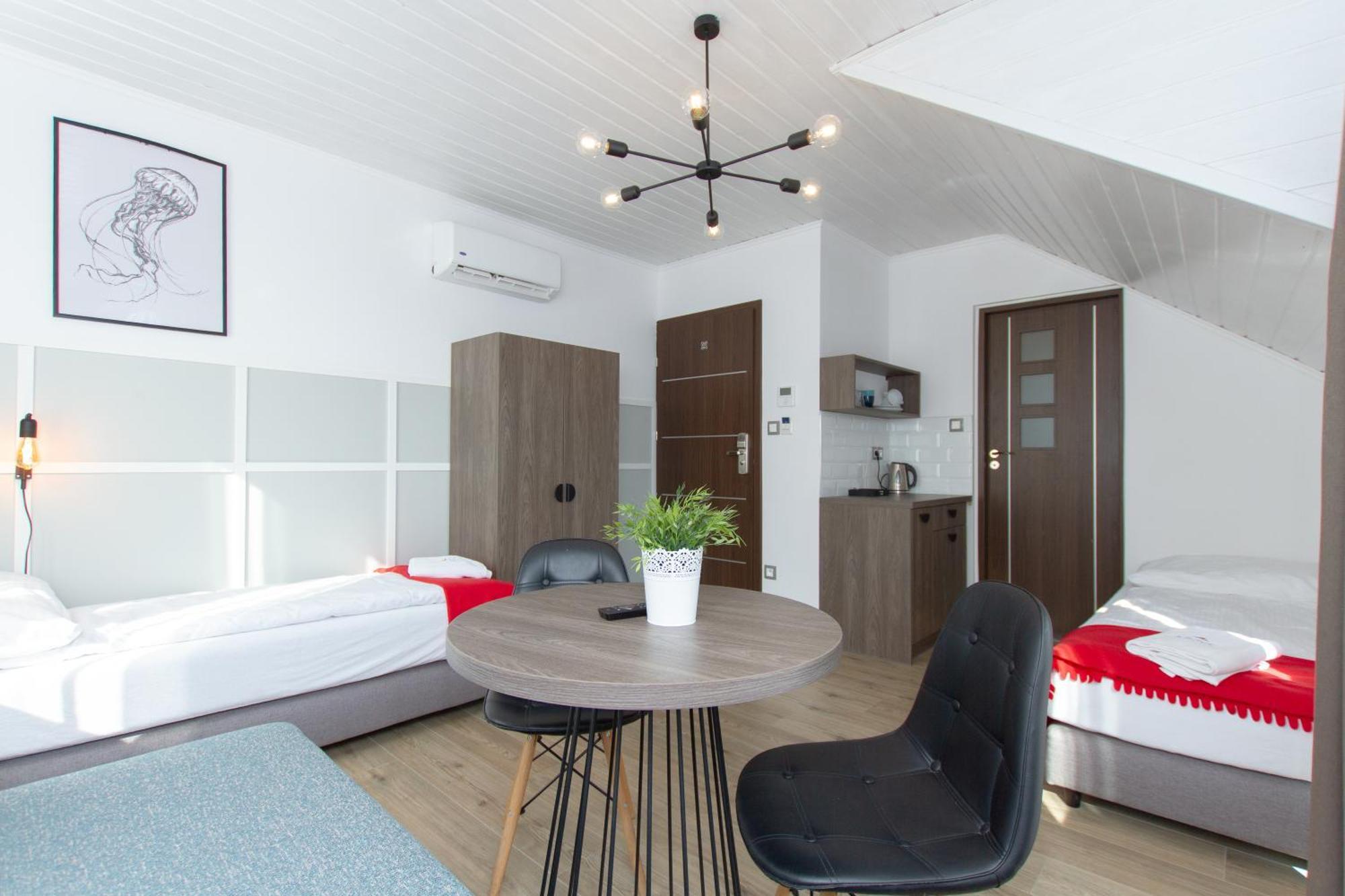 Goscinne Krzys Bed & Breakfast *