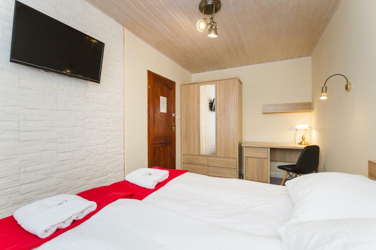 Bed & Breakfast Goscinne Krzys Karwia